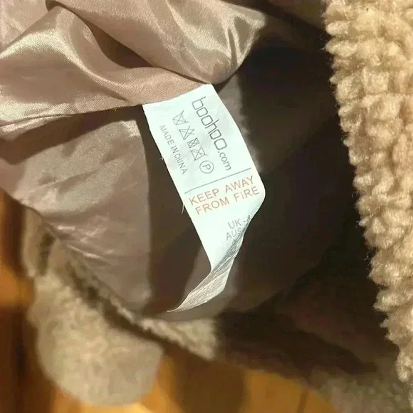 Boohoo Teddy Faux Fur Coat - Picture 5 of 5